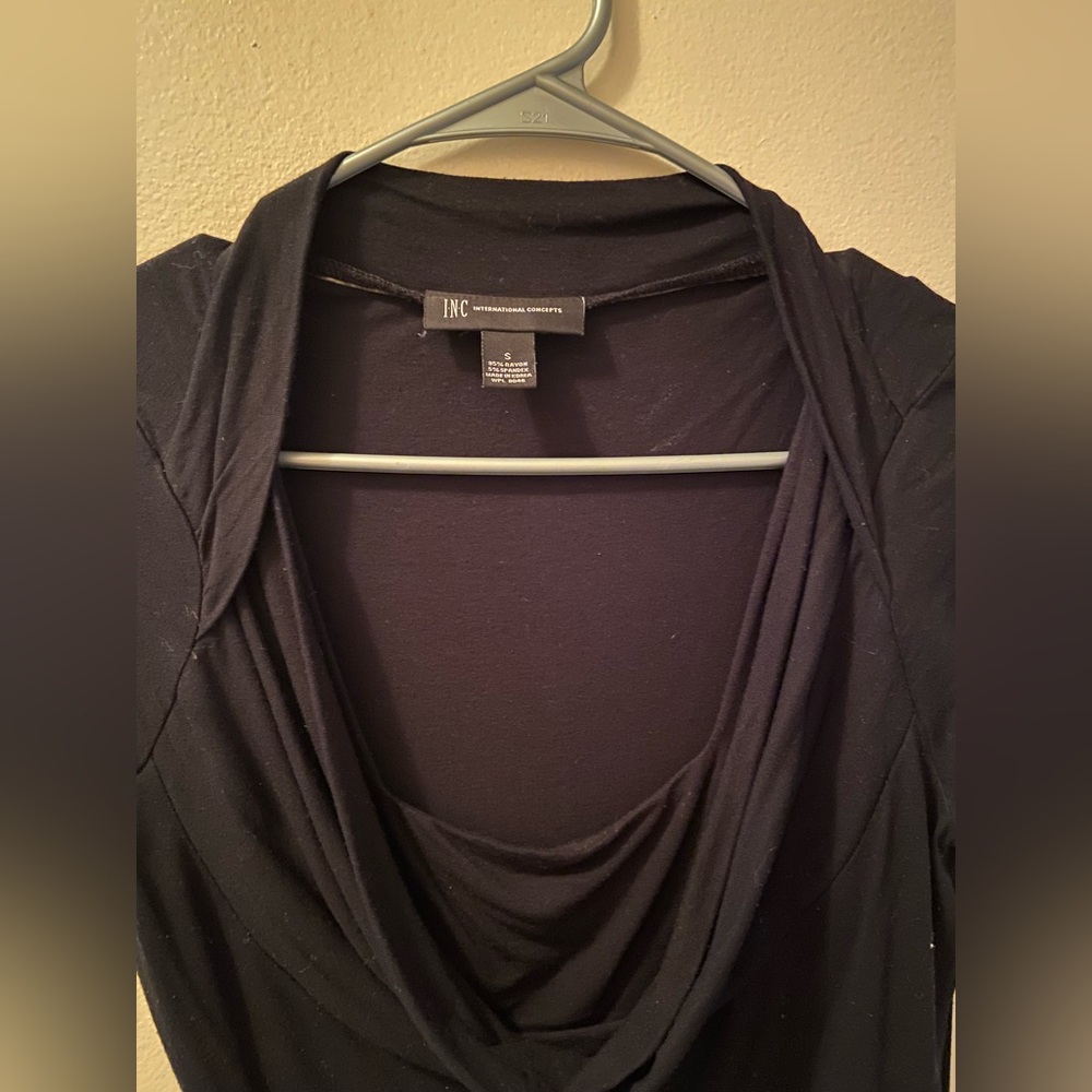 I.N.C International concepts. black t-shirt size S